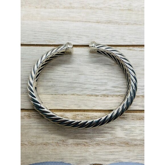 David Yurman Hinge Sculptured Cuff Bracelet 11mm - Picture 7 of 11